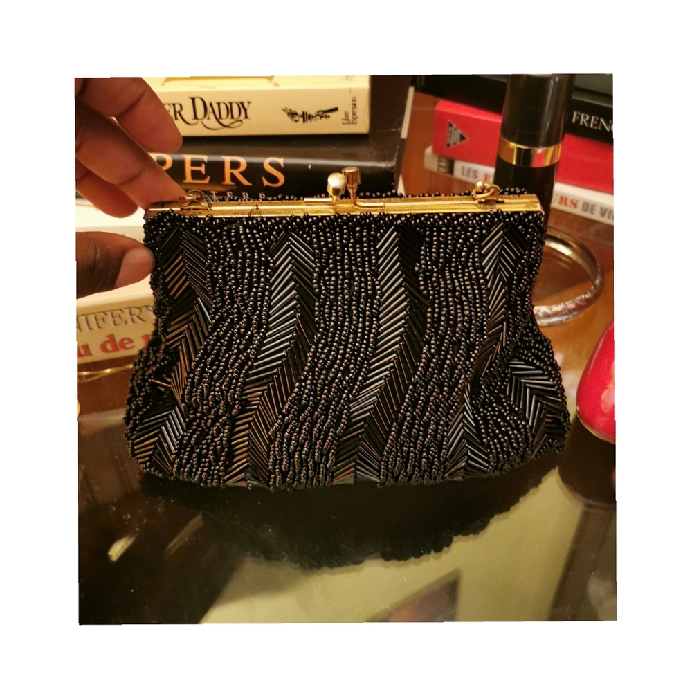Handmaid Mini Purse 🇭🇰